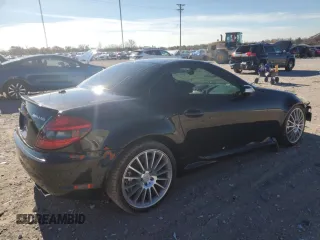 2006 Mercedes-Benz SLK-Class 5.5L AMG with VIN WDBWK73F86F086174, listed as a Copart auction lot 80097784 with 98,352 mi miles and Salvage Title. Bid and sale history available at carsss.com. Image 3.