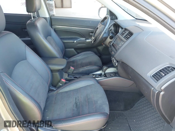2018 Mitsubishi Outlander SE with VIN JA4AR3AW4JU006449, listed as a IAAI auction lot 42159454 with 84,336 mi miles and . Bid and sale history available at DreamBid. Image 5.