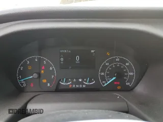 2022 Ford Transit Cargo z VIN 1FTBR1X85NKA42773, wystawiony jako Copart lot #57188295 z przebiegiem 59 108 mil mil oraz Szkody całkowita. Historia ofert i sprzedaży dostępna na DreamBid. Obrazek 9.