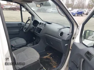 2010 Ford Transit Connect XL z VIN NM0LS7AN4AT016855, wystawiony jako IAAI lot #41872785 z przebiegiem 153 901 mil mil oraz . Historia ofert i sprzedaży dostępna na DreamBid. Obrazek 5.