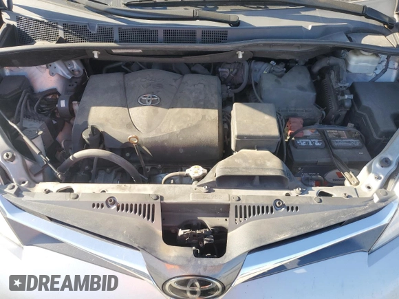 2019 Toyota Sienna XLE Auto Access Seat with VIN 5TDYZ3DC0KS992557, listed as a Copart auction lot 48962085 with 132,365 mi miles and Salvage Title. Bid and sale history available at carsss.com. Image 13.