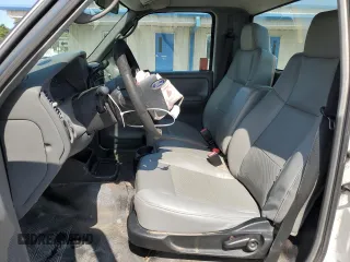 2008 Ford Ranger XL z VIN 1FTYR11U58PA56762, wystawiony jako Copart lot #65041914 z przebiegiem 146 922 mil mil oraz Szkoda całkowita • Salvage title. Historia ofert i sprzedaży dostępna na DreamBid. Obrazek 7.