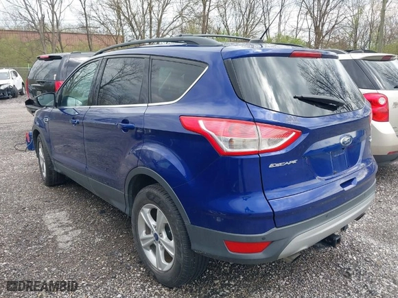 2016 Ford Escape SE with VIN 1FMCU9G99GUC32802, listed as a IAAI auction lot 41958414 with 131,962 mi miles. Bid and sale history available at carsss.com. Image 3.
