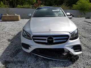 2017 Mercedes-Benz E-Class E 300 Luxury with VIN WDDZF4JB2HA192563, listed as a Copart auction lot 52733165 with 115,061 mi miles and Clean Title. Bid and sale history available at carsss.com. Image 5.
