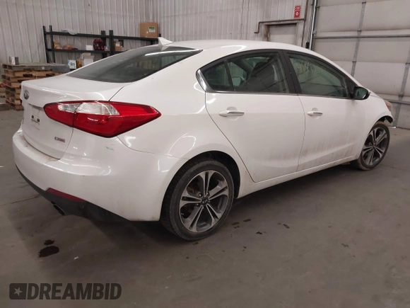 2014 Kia Forte EX with VIN KNAFX4A80E5205536, listed as a IAAI auction lot 41882012 with 103,641 mi miles. Bid and sale history available at carsss.com. Image 4.