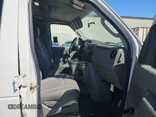 2010 Ford Econoline Cargo Commercial with VIN 1FTNE2EL4ADA10062, listed as a Copart auction lot 52039955 with 61,795 mi miles and Clean title. Bid and sale history available at DreamBid. Image 5.