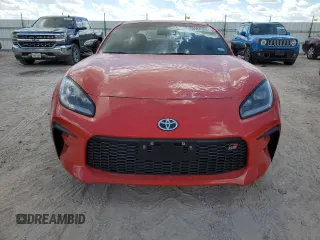 2022 Toyota GR86 Premium with VIN JF1ZNBF18N8756677, listed as a Copart auction lot 68984304 with 3,474 mi miles and Clean Title. Bid and sale history available at carsss.com. Image 5.