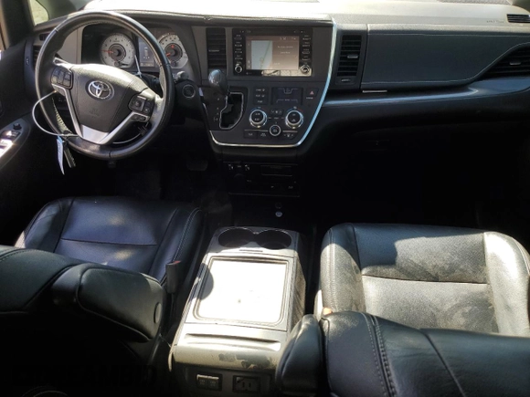 2019 Toyota Sienna SE с VIN 5TDEZ3DC6KS219708, выставлен на аукционе Copart как лот 53881225 с пробегом 116 807 миль миль и Списание • Salvage title. История ставок и продаж доступна на DreamBid. Изображение 8.