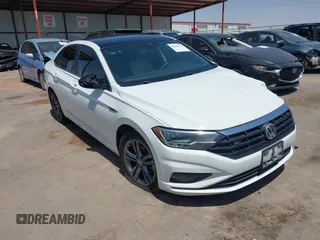 2020 Volkswagen Jetta S z VIN 3VWC57BU5LM088839, wystawiony jako IAAI lot #42463179 z przebiegiem 72 164 mil mil oraz . Historia ofert i sprzedaży dostępna na DreamBid. Obrazek 1.