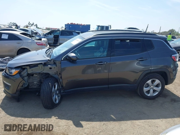 2019 Jeep Compass Latitude with VIN 3C4NJDBB8KT729491, listed as a IAAI auction lot 42489691 with 73,022 mi miles and . Bid and sale history available at DreamBid. Image 15.