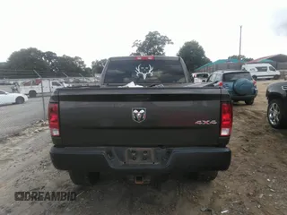 2015 Ram 2500 Tradesman с VIN 3C6UR5CL0FG708948, выставлен на аукционе IAAI как лот 42511733 с пробегом 90 885 миль миль и . История ставок и продаж доступна на DreamBid. Изображение 16.