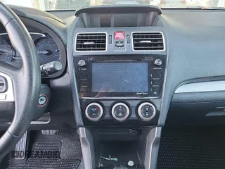 2018 Subaru Forester Premium with VIN JF2SJAGC5JH589028, listed as a IAAI auction lot 42141472 with 112,467 mi miles. Bid and sale history available at carsss.com. Image 1.