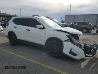 2017 Nissan Rogue SV z VIN JN8AT2MT2HW137529, wystawiony jako Copart lot #51521195 z przebiegiem 125 607 mil mil oraz Szkoda całkowita • Salvage title. Historia ofert i sprzedaży dostępna na DreamBid. Obrazek 4.