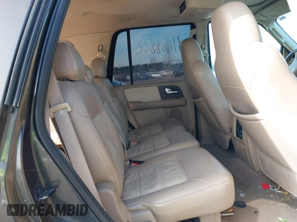 2005 Ford Expedition Eddie Bauer with VIN 1FMFU18555LA39558, listed as a IAAI auction lot 41608822 with 222,057 mi miles. Bid and sale history available at carsss.com. Image 8.