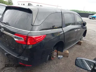 2018 Honda Odyssey EX-L z VIN 5FNRL6H71JB093357, wystawiony jako IAAI lot #42083895 z przebiegiem 194 211 mil mil oraz . Historia ofert i sprzedaży dostępna na DreamBid. Obrazek 4.