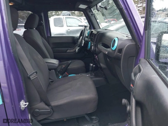2018 Jeep Wrangler JK Unlimited Sport S with VIN 1C4BJWDG0JL847049, listed as a IAAI auction lot 41218525 with 90,588 mi miles. Bid and sale history available at carsss.com. Image 5.