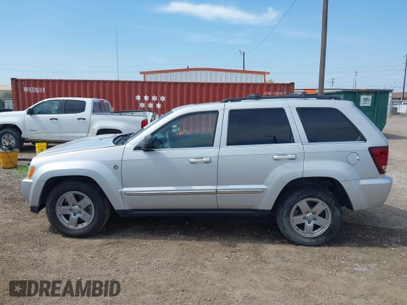 2006 Jeep Grand Cherokee Limited with VIN 1J4HR582X6C228200, listed as a IAAI auction lot 42231419 with 138,291 mi miles and . Bid and sale history available at DreamBid. Image 14.