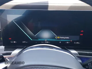 2024 BMW i7 eDrive50 z VIN WBY43EJ06RCP21065, wystawiony jako Copart lot #72276944 z przebiegiem 21 066 mil mil oraz Szkody całkowita. Historia ofert i sprzedaży dostępna na DreamBid. Obrazek 9.