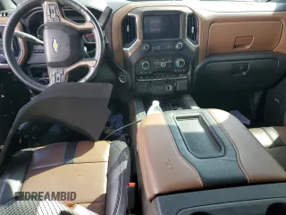 2022 Chevrolet Silverado 3500HD High Country with VIN 1GC4YVEY7NF166221, listed as a Copart auction lot 70817194 with 0 mi miles and Salvage Title. Bid and sale history available at carsss.com. Image 8.