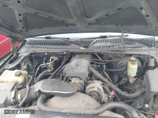 2000 Chevrolet Silverado 1500 LS with VIN 2GCEC19T8Y1292707, listed as a IAAI auction lot 41806145 with 207,370 mi miles. Bid and sale history available at carsss.com. Image 10.