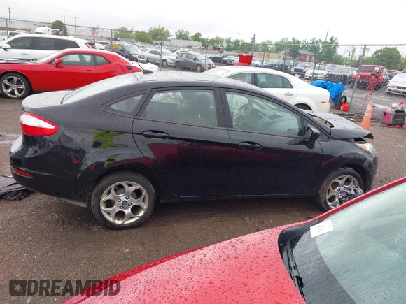 2018 Ford Fiesta SE z VIN 3FADP4BJ0JM104163, wystawiony jako IAAI lot #42306860 z przebiegiem 45 992 mil mil oraz . Historia ofert i sprzedaży dostępna na DreamBid. Obrazek 13.