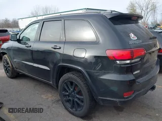 2017 Jeep Grand Cherokee Laredo with VIN 1C4RJFAG7HC873211, listed as a IAAI auction lot 40849066 with 139,430 mi miles. Bid and sale history available at carsss.com. Image 3.
