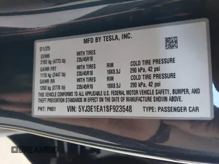 2025 Tesla Model 3 Long Range with VIN 5YJ3E1EA1SF923548, listed as a IAAI auction lot 42046257 with 3,979 mi miles and . Bid and sale history available at carsss.com. Image 9.