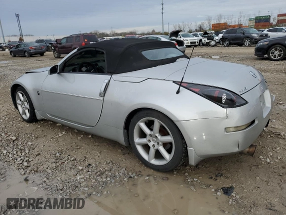 2004 Nissan 350Z Enthusiast z VIN JN1AZ36A74T013105, wystawiony jako Copart lot #82797874 z przebiegiem Nie podano mil oraz Szkoda całkowita • Salvage title. Historia ofert i sprzedaży dostępna na DreamBid. Obrazek 2.