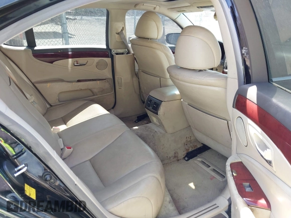 2011 Lexus LS 460 z VIN JTHCL5EF2B5010516, wystawiony jako IAAI lot #41930484 z przebiegiem 211 739 mil mil oraz . Historia ofert i sprzedaży dostępna na DreamBid. Obrazek 8.