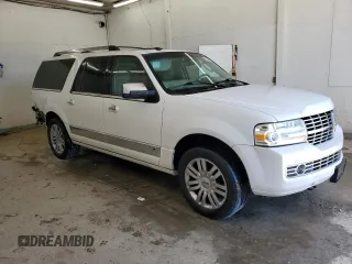 2010 Lincoln Navigator с VIN 5LMJJ3J58AEJ10157, выставлен на аукционе Copart как лот 54834525 с пробегом 181 146 миль миль и Списание • Salvage title. История ставок и продаж доступна на DreamBid. Изображение 4.