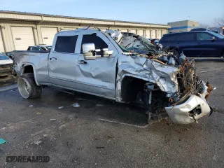 2017 GMC Sierra 2500HD Denali with VIN 1GT12UEY0HF152096, listed as a Copart auction lot 86326844 with 0 mi miles and Non Repairable. Bid and sale history available at carsss.com. Image 4.