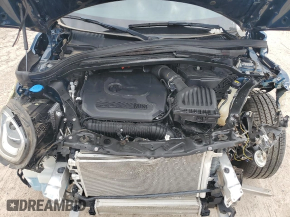 2022 MINI Countryman Cooper S with VIN WMZ83BR05N3N36893, listed as a Copart auction lot 71615954 with 37,695 mi miles and Salvage title. Bid and sale history available at DreamBid. Image 11.