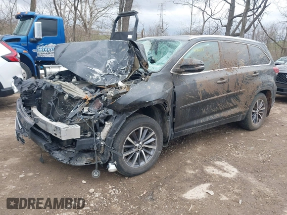 2017 Toyota Highlander XLE with VIN 5TDJZRFH3HS442906, listed as a IAAI auction lot 41840222 with 141,825 mi miles and . Bid and sale history available at DreamBid. Image 18.