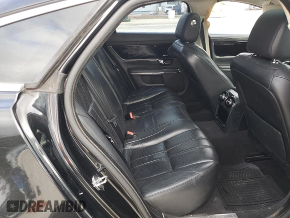 2013 Jaguar XJ с VIN SAJWA1C77D8V50441, выставлен на аукционе Copart как лот 85317664 с пробегом 132 183 миль миль и Чистый • Clean title. История ставок и продаж доступна на DreamBid. Изображение 10.