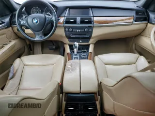 2014 BMW X6 xDrive35i z VIN 5UXFG2C5XE0C43042, wystawiony jako Copart lot #56151565 z przebiegiem Nie podano mil oraz Tytuł czysty. Historia ofert i sprzedaży dostępna na DreamBid. Obrazek 8.
