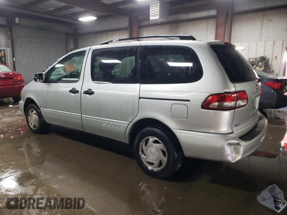2003 Toyota Sienna LE with VIN 4T3ZF13C13U554293, listed as a Copart auction lot 79553304 with 162,866 mi miles and Salvage Title. Bid and sale history available at carsss.com. Image 2.