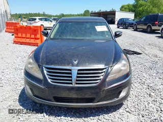 2013 Hyundai Equus Signature with VIN KMHGH4JH8DU067653, listed as a IAAI auction lot 42196105 with 164,333 mi miles and . Bid and sale history available at DreamBid. Image 6.