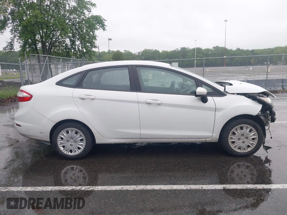 2016 Ford Fiesta S с VIN 3FADP4AJ1GM205836, выставлен на аукционе IAAI как лот 42267013 с пробегом 96 778 миль миль и . История ставок и продаж доступна на DreamBid. Изображение 13.