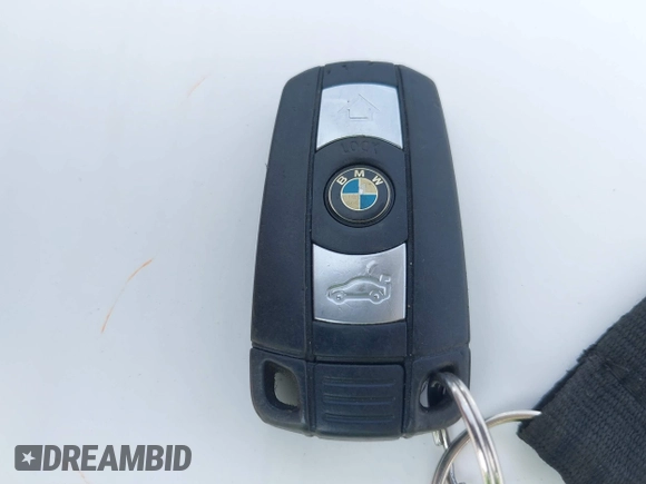 2008 BMW 3 Series 328xi with VIN WBAVC93528K040277, listed as a IAAI auction lot 42446998 with 155,596 mi miles and . Bid and sale history available at DreamBid. Image 11.