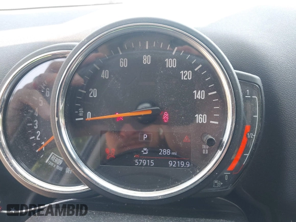 2020 MINI Countryman Cooper with VIN WMZYW5C03L3L14724, listed as a IAAI auction lot 42478285 with 57,915 mi miles and . Bid and sale history available at DreamBid. Image 7.