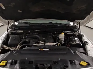 2016 Ram 1500 Tradesman z VIN 1C6RR7FT2GS112537, wystawiony jako Copart lot #52509545 z przebiegiem 188 718 mil mil oraz Czysty tytuł • Clean title. Historia ofert i sprzedaży dostępna na DreamBid. Obrazek 14.