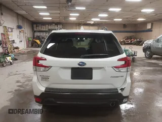 2019 Subaru Forester Limited with VIN JF2SKAUC3KH526772, listed as a IAAI auction lot 41769522 with 35,688 mi miles. Bid and sale history available at carsss.com. Image 16.