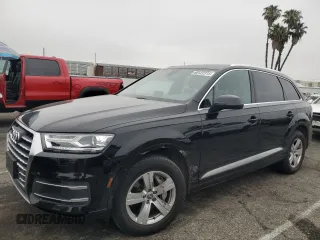 2018 Audi Q7 Premium Plus z VIN WA1LHAF7XJD018509, wystawiony jako Copart lot #60122315 z przebiegiem 105 470 mil mil oraz Szkoda całkowita • Salvage title. Historia ofert i sprzedaży dostępna na DreamBid. Obrazek 1.