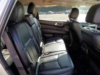 2017 Nissan Pathfinder SV z VIN 5N1DR2MN9HC909191, wystawiony jako Copart lot #56389135 z przebiegiem 95 101 mil mil oraz Szkoda całkowita • Salvage title. Historia ofert i sprzedaży dostępna na DreamBid. Obrazek 11.