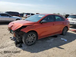 2023 Kia Forte GT-Line with VIN 3KPF54AD6PE670111, listed as a Copart auction lot 47313305 with 28,669 mi miles and Salvage Title. Bid and sale history available at carsss.com. Image 1.