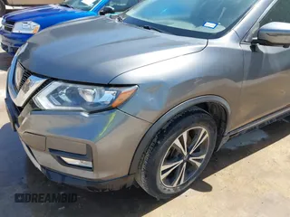 2017 Nissan Rogue SL with VIN JN8AT2MT2HW407004, listed as a IAAI auction lot 41884121 with 79,227 mi miles and . Bid and sale history available at DreamBid. Image 6.