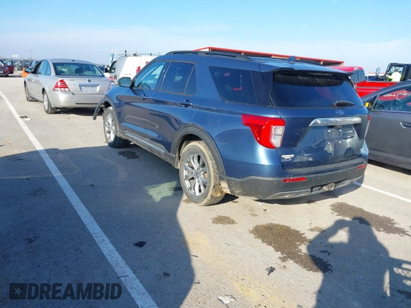 2020 Ford Explorer XLT with VIN 1FMSK8DH9LGB40475, listed as a IAAI auction lot 41138954 with 77,083 mi miles. Bid and sale history available at carsss.com. Image 3.