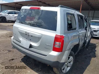 2014 Jeep Patriot Latitude with VIN 1C4NJRFB0ED549410, listed as a IAAI auction lot 42227402 with 139,908 mi miles and . Bid and sale history available at DreamBid. Image 4.