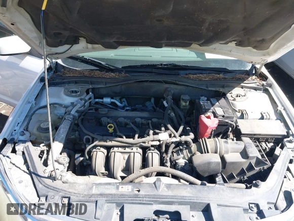 2010 Ford Fusion SE with VIN 3FAHP0HAXAR111738, listed as a IAAI auction lot 41785029 with 210,576 mi miles. Bid and sale history available at carsss.com. Image 10.