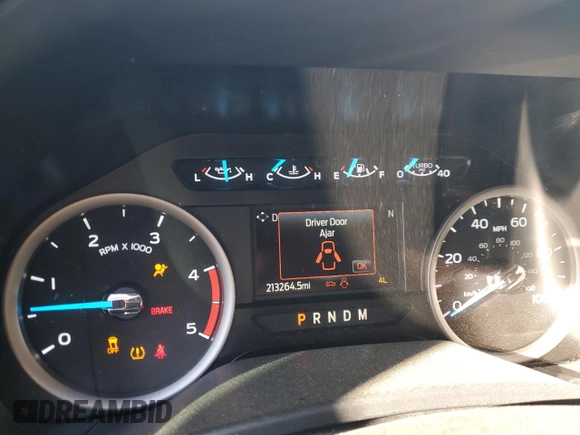 2020 Ford F-350 XL с VIN 1FT8W3DT5LEE03440, выставлен на аукционе Copart как лот 48401475 с пробегом 213 264 миль миль и Списание • Salvage title. История ставок и продаж доступна на DreamBid. Изображение 9.